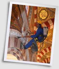Nettoyage en hauteur de bâtiment historique
